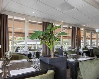 Peaceful Escape with Garden Views, Pool Onsite | Near North Holland Dune Reserv - Schoorl - Restaurant