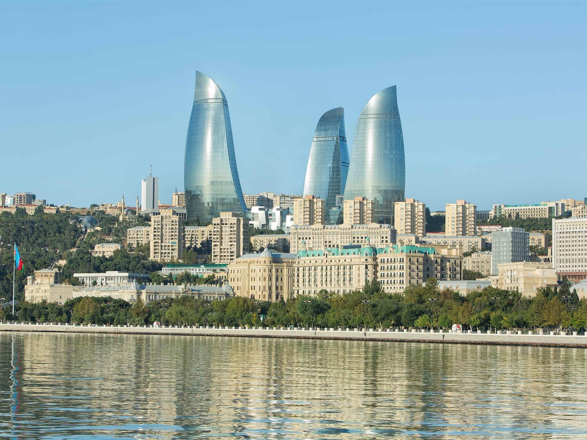Fairmont Baku Flame Towers - Baku - Rakennus