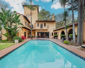 Airport Tower Lodge - Kempton Park - Pool