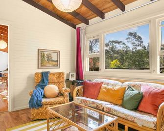 Cooee Cottage - Blackheath - Living room
