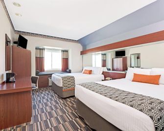 Microtel Inn & Suites by Wyndham Urbandale/Des Moines - Urbandale - Camera da letto