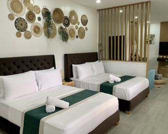 3 Peaks Resort & Boutique Hotel - Lipa City - Schlafzimmer