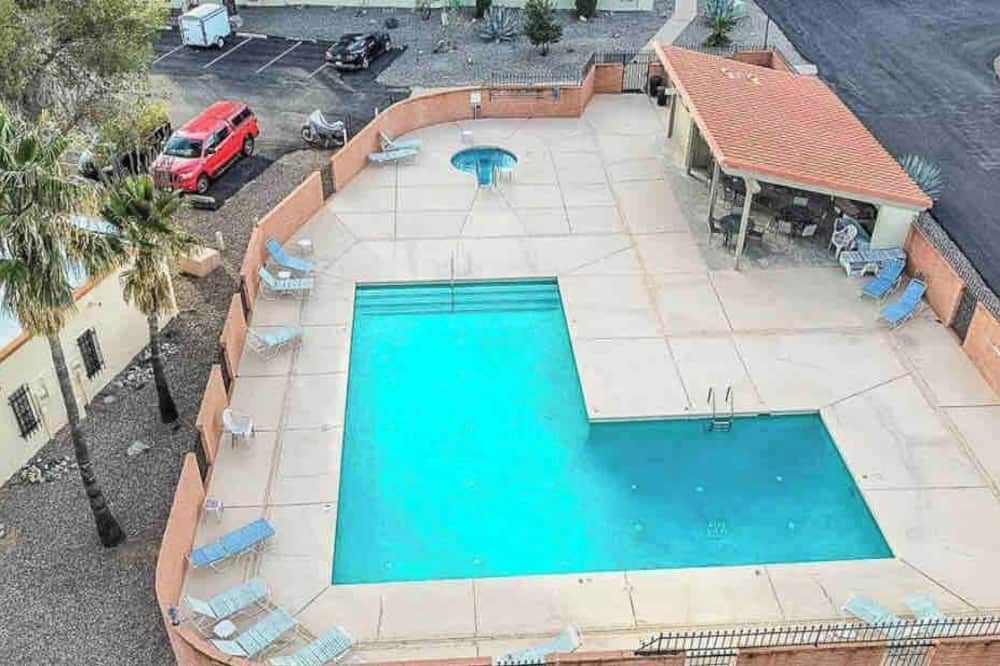 Calle Condo - Green Valley - Pool