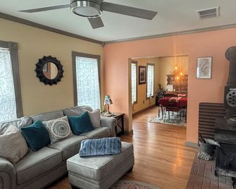 Unlimited Adventures In The San Juans - Very Comfortable w New, Custom Bathrooms - Silverton - Sala de estar