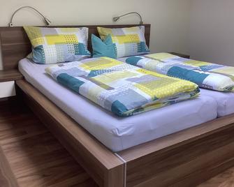 Ferienwohnung Gubernath - Burglengenfeld - Schlafzimmer