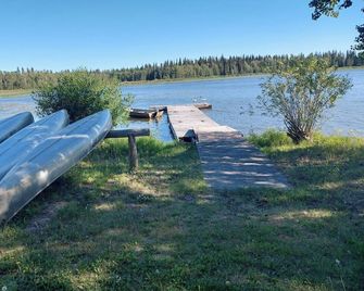 Escott Bay Resort - Anahim Lake