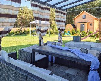 Awesome Home In Nowe Warpno With Wifi - Nowe Warpno - Patio