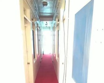 Zulfiqar Hotel - Quetta - Hallway