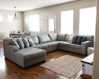 Desert Ranch - Page - Sala de estar