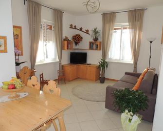 Appartamenti Casa Prandel - Levico Terme - Living room