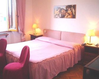 Hotel Internazionale - Montecatini Terme - Slaapkamer