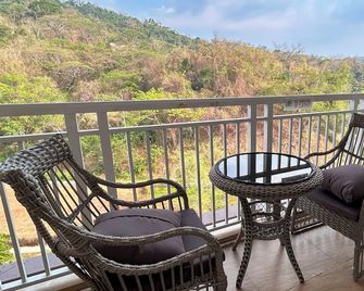 Nade Suites - Pico De Loro Mia 609 - Nasugbu - Balcony