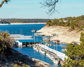 Waterfront Home on Lake Travis - Lakeway