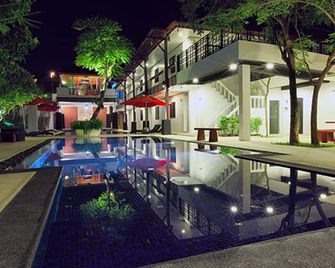 Surintra Boutique Resort - Choeng Thale - Pool