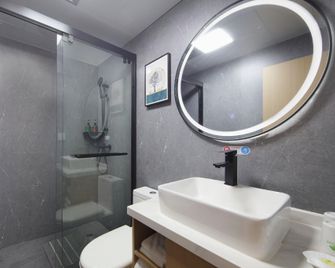 Greentree Inn Shanghai Caoan Road Textile Express Hotel - Shangai - Habitación