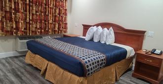 Majestic Inn And Suites - Klamath Falls - Schlafzimmer