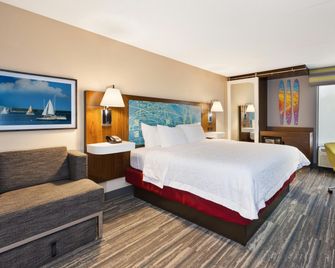 Hampton Inn Traverse City - Traverse City - Schlafzimmer