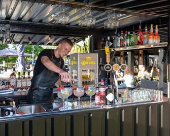 Bar-Bistro-Hotel Dok - Steenbergen - Bar