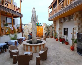 La Hacienda Cyprus - Лімасол - Патіо