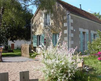 Gite Couddes, 2 bedrooms, 6 persons - Couddes - Edificio