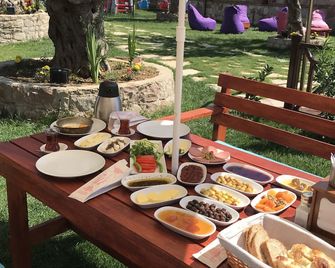 Elisa Hotel - Ayvalık