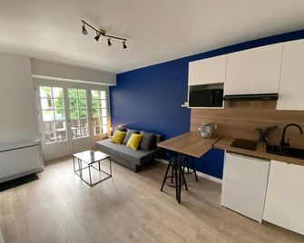 Appartement Avec Balcon Et Vue Sur Port - La Roche-Bernard