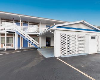 Motel 6 Parkersburg, WV - Parkersburg - Gebäude