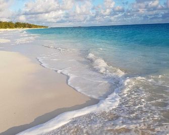 Legacy Beach Suites - Moss Town - Playa