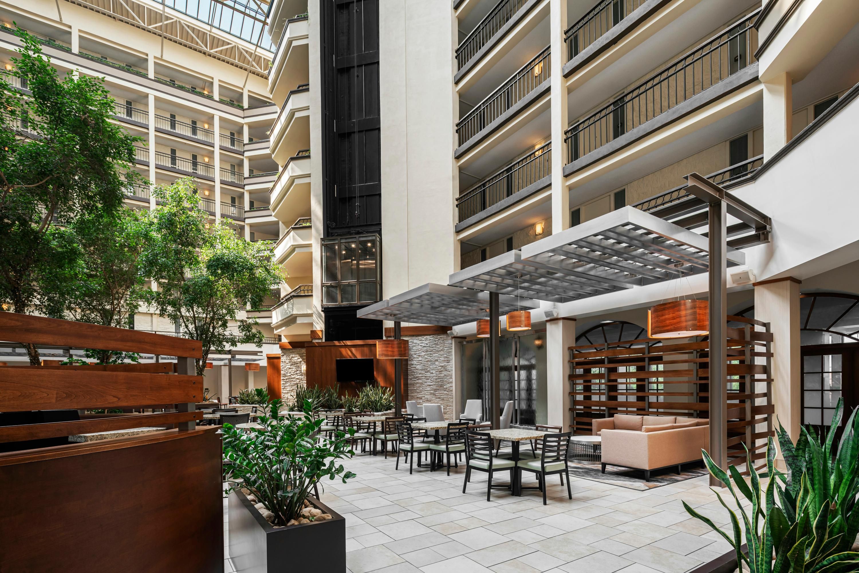Embassy Suites by Hilton Nashville Airport - נאשוויל - לובי