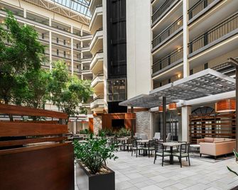 Embassy Suites by Hilton Nashville Airport - Nashville - Lobby