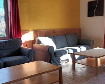 Villa Spacieuse A Laurac Avec Piscine Partagee 160 M2 - Castelnaudary - Living room