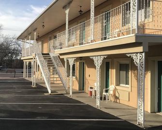 River Road Motel - Wisconsin Dells - Κτίριο