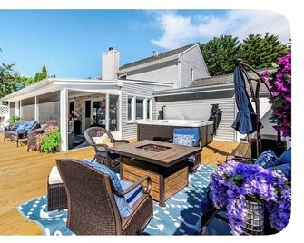 Spacious Saratoga Getaway for Families & Friends with pool/hot tub. Sleeps 8. - Ballston Spa - Patio