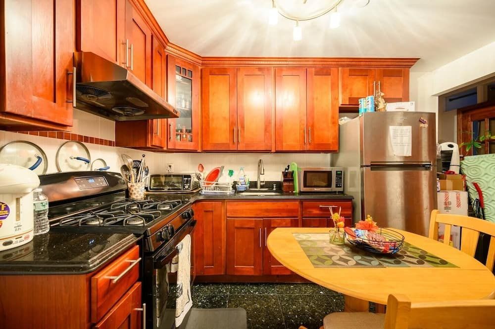 Best Large Private Room & Private Bathroom - كوينز - مطبخ