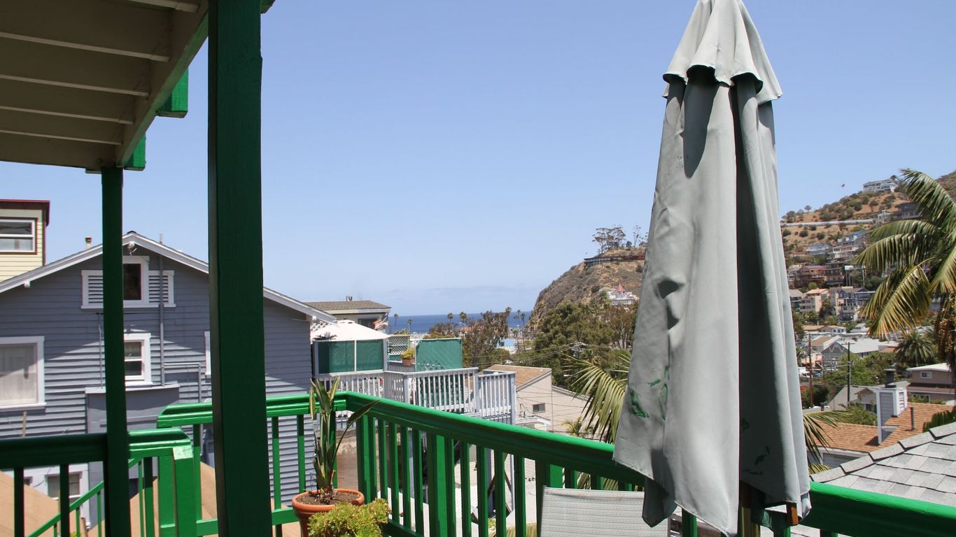 La Paloma Las Flores