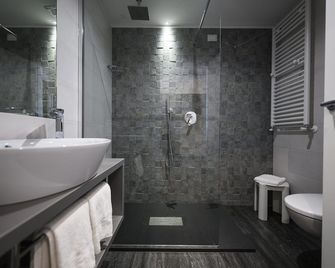 Riviera - Riva del Garda - Phòng tắm