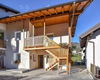 2 Bedroom Pet Friendly Home In Lamon - Lamon - Building