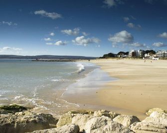 The Canford - Poole - Plage