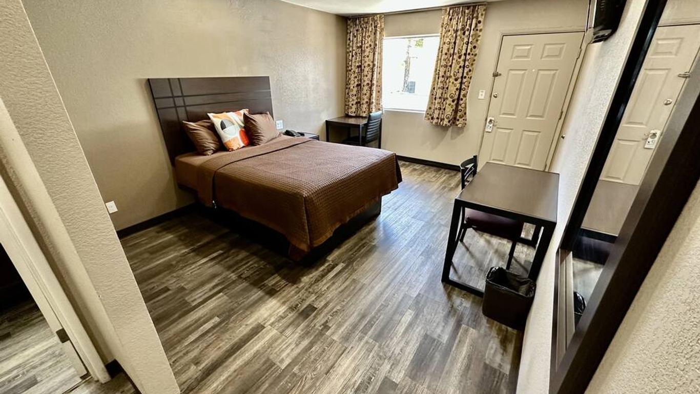 Budget Host Inn NAU / Downtown Flagstaff