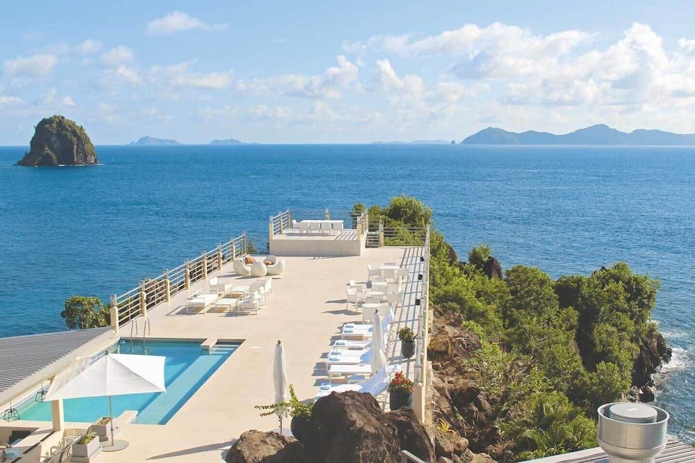 vue beach club harga