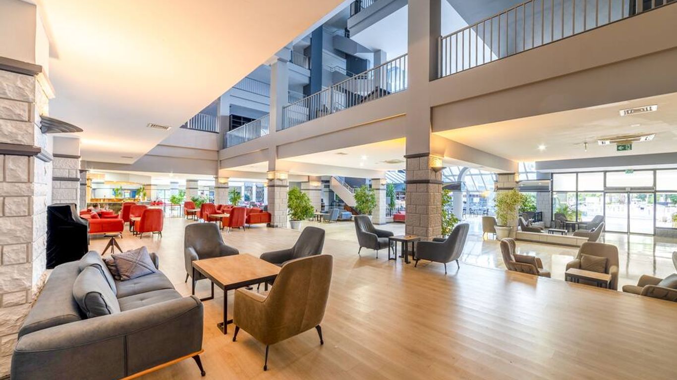 クイーンズ パーク ギョイヌック - オール インクルーシブ