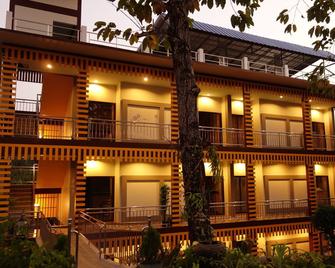 Airport Phuket Garden Resort - Sakhu - בניין