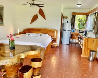 The Fruit Tree Garden Bromeliad Suite - Arenal - Sypialnia