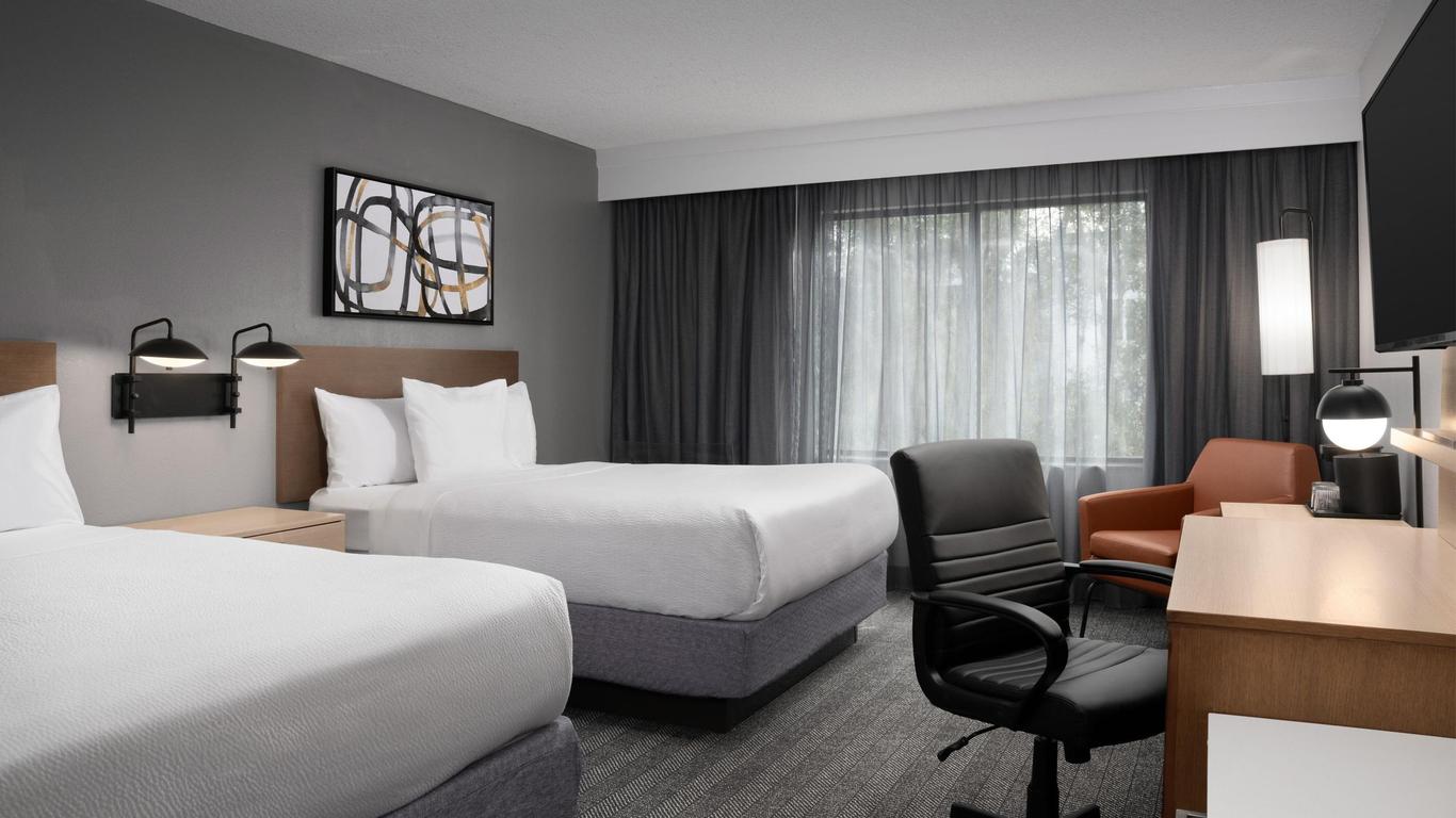 Courtyard By Marriott Orlando East/Ucf Area