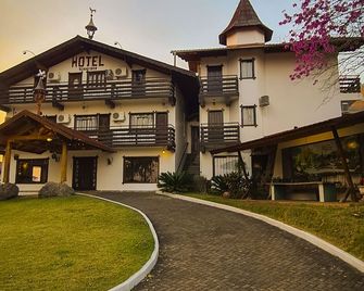 Hotel Schneider - Treze Tílias - Building