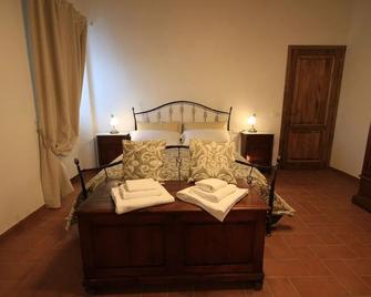 Azienda Agricola I Colli di Marliano - Lastra a Signa - Camera da letto