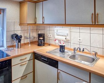 Ferienwohnungen Heumann - Holiday apartment Sternedomizil (ground floor) - Oybin - Keuken