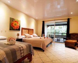 Cocomar Beachfront Hotel and Island Resort - Parrita