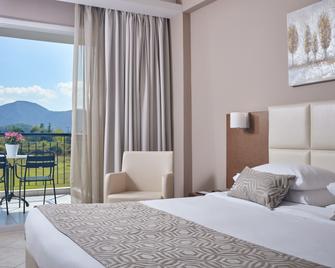 Aar Hotel & Spa Ioannina - Ioannina - Schlafzimmer