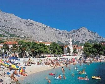 Apartments Marta, (11026), Baška Voda, Croatia - Baška Voda - Praia